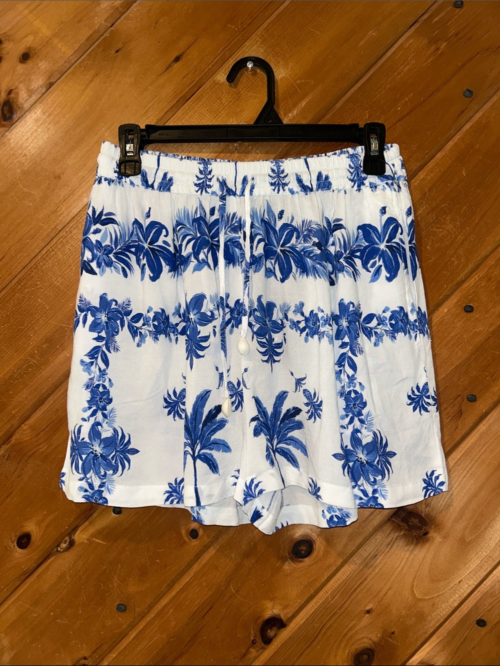 Club Z Collection blue k white tropical beach shorts NWT